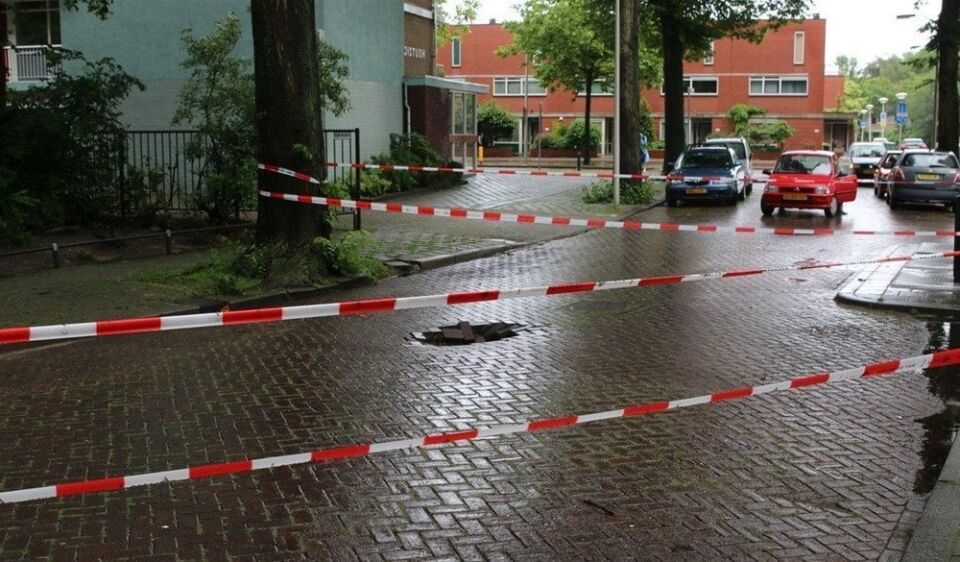 Kırmızı Beyaz İkaz Şeridi 500 Metre | 500 mt ikaz şeridi